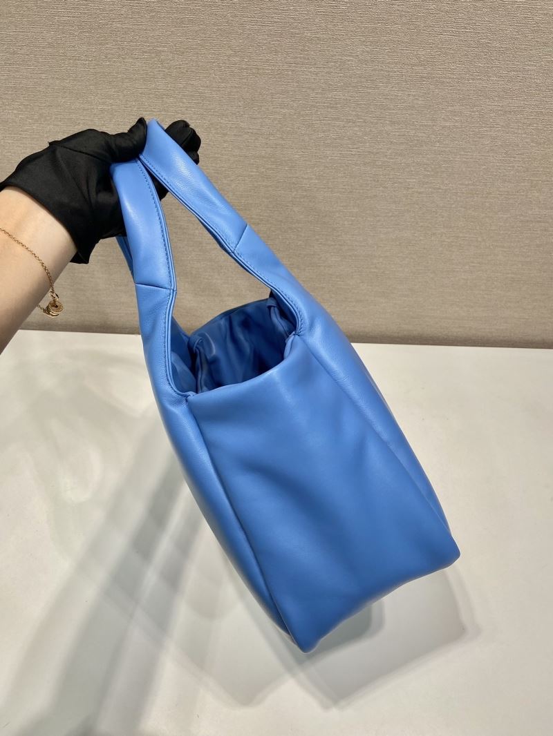 Pra*a tote bags